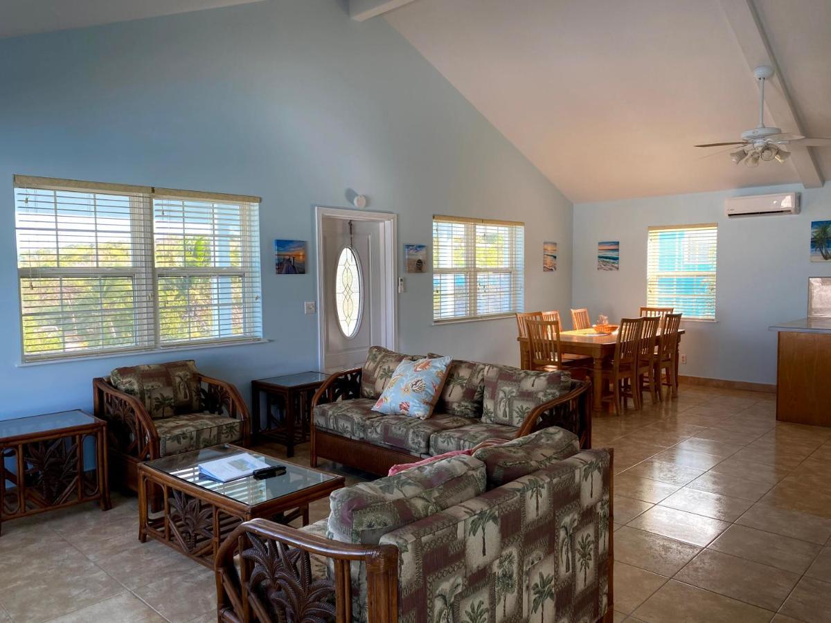 Hideaways Exuma Hotel George Town Exterior photo