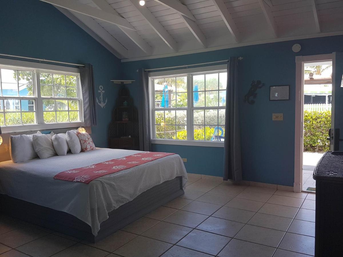 Hideaways Exuma Hotel George Town Exterior photo