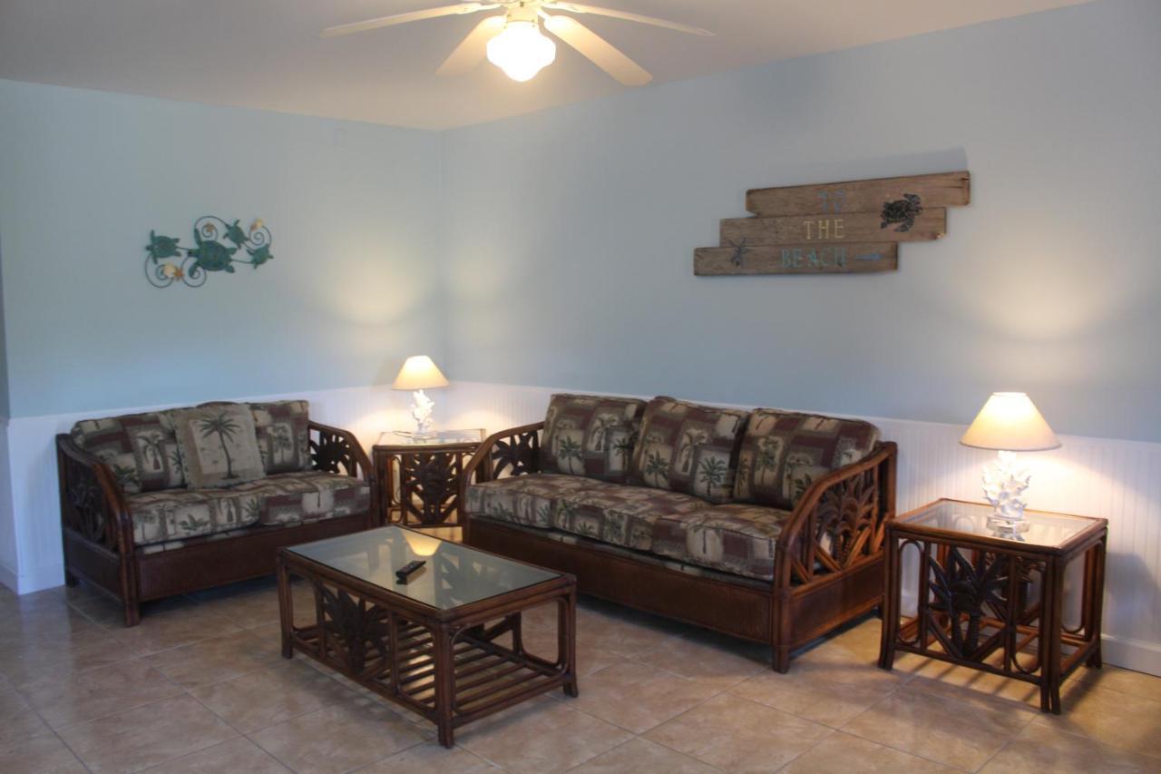 Hideaways Exuma Hotel George Town Exterior photo