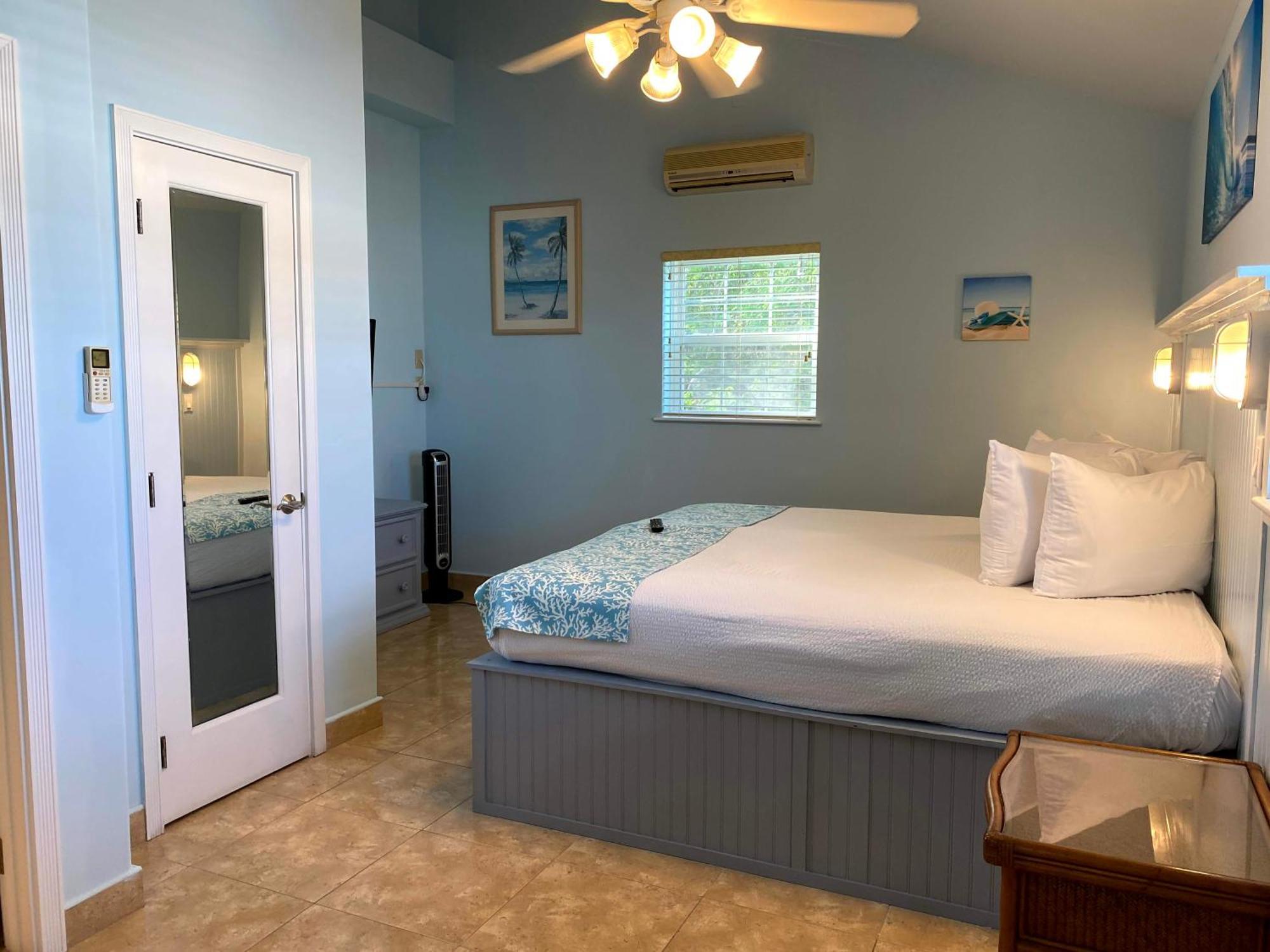 Hideaways Exuma Hotel George Town Exterior photo